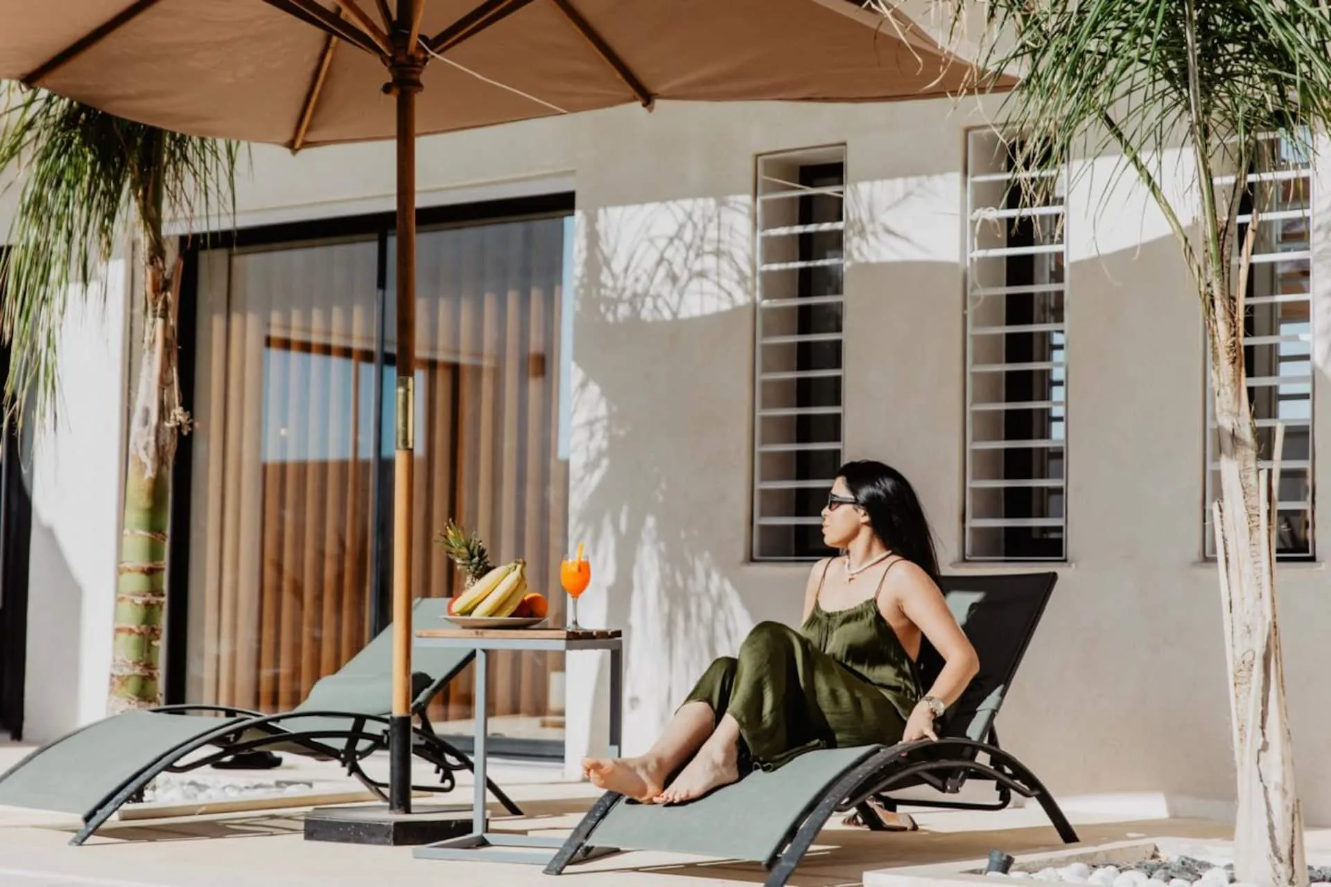 Façade et piscine privée de la Villa Lamia à Chbabia Aghir, Djerba